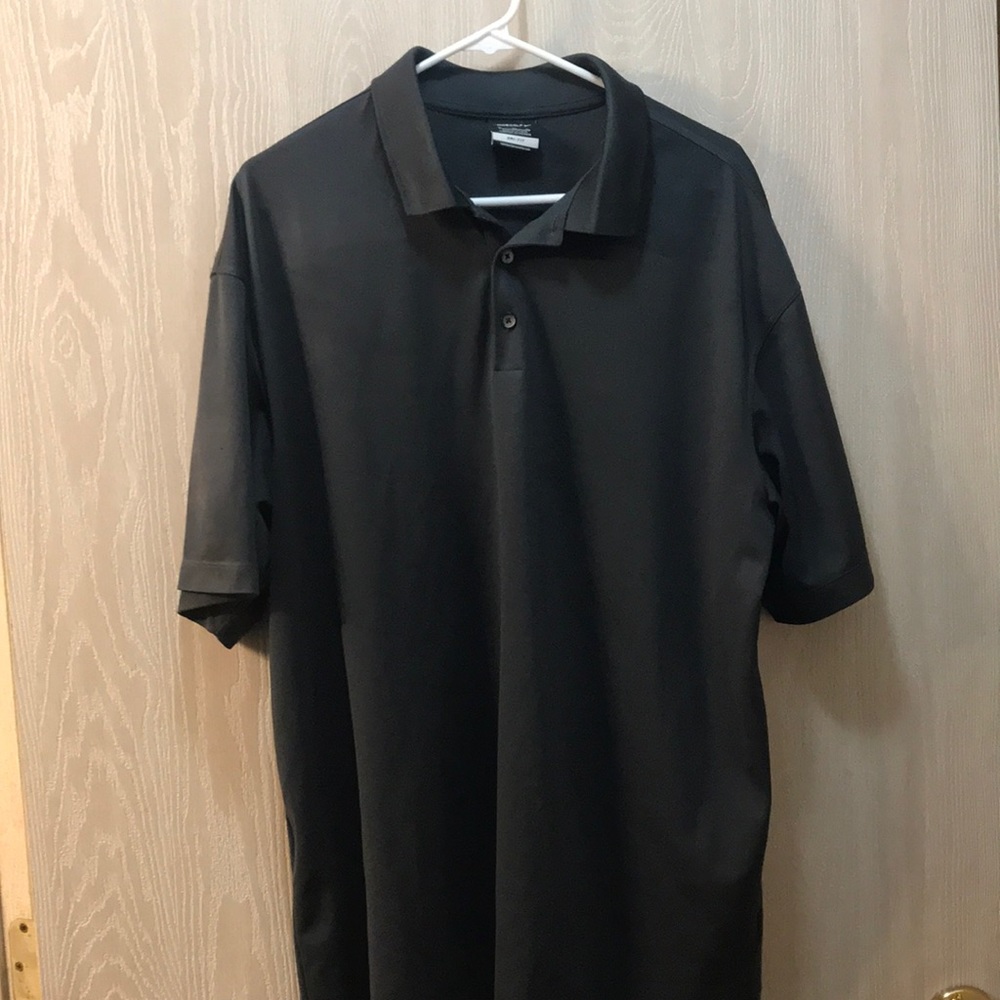 Men’s XL Nike golf shirt